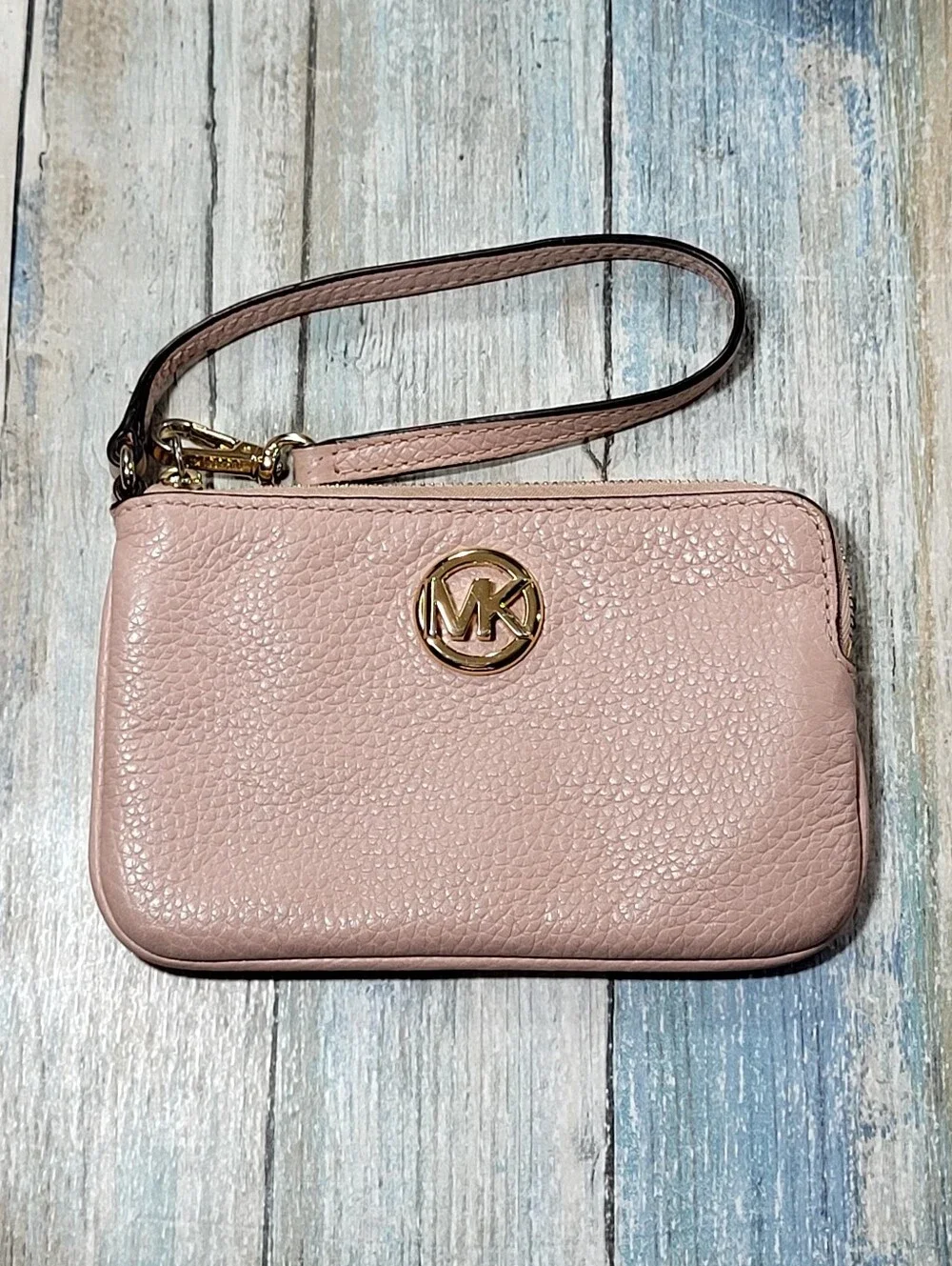 Michael Kors | Bags | Michael Kors Wristlet With Gold Logo  display picture 1